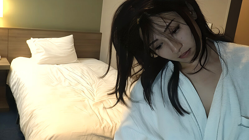 ビジネスホテル無防備オナニー 巨乳OL ＃10 紗々原ゆり
