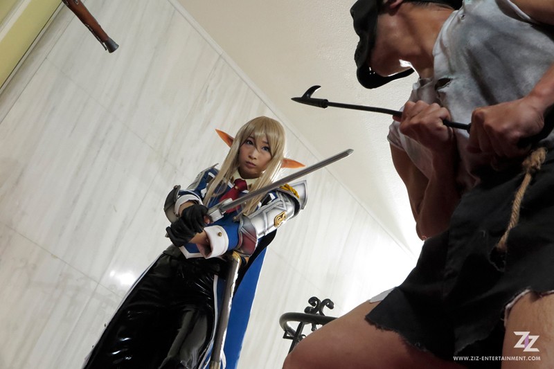 【実写版】虜囚市場～罠に嵌められたエルフの女将校～ 蓮実クレア みづなれい