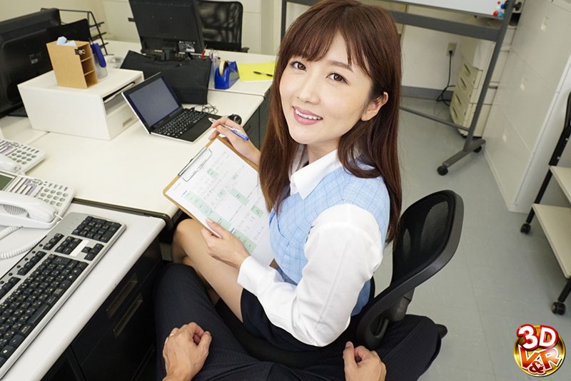 【VR】「私…先輩のこと好きになっちゃいました…」同じ職場で働く優しい後輩女性社員が僕に愛の告白！働き詰めで欲求不満な後輩が誰もいないオフィスでベロキス/耳舐め/濃厚フェラ！卑猥な腰振りで密着しながら何度も絶頂！妻には絶対ナイショの中出し浮気SEX！ 大槻ひびき