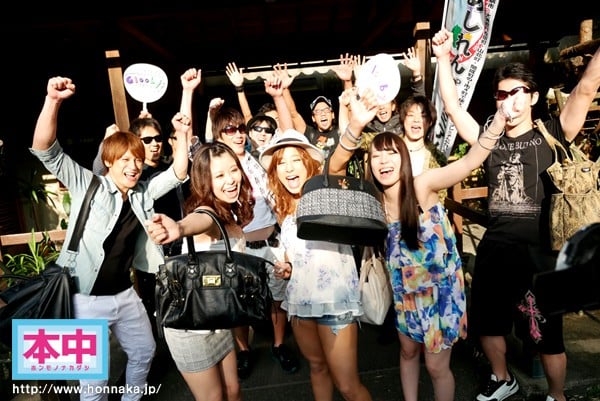 日本で一番チャラい黒ギャルが某有名私立大学ヤリサーに入部!~新入生の歓迎合宿で起きた中出し乱交の実態~ 桜ちなみ