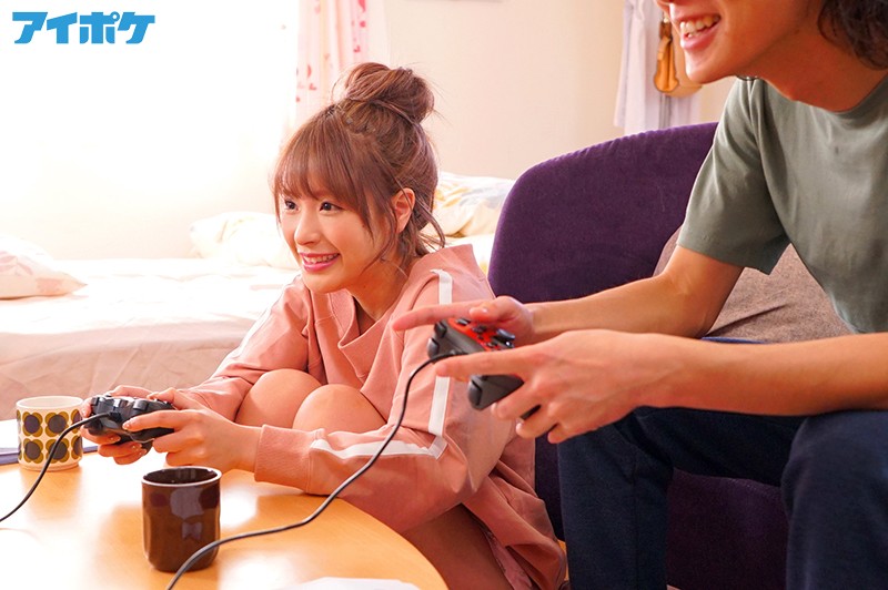 1ヶ月間禁欲し彼女のいない数日間に彼女の親友と気が狂うくらい一心不乱にセックスしまくった 桃乃木かな 合計8回の密着性交