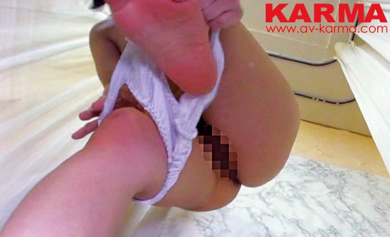 関東近県 某ランジェリーショップ試着室盗撮 地元お嬢さんたちのおマ○コ・おっぱいまる出し映像2 60人340分