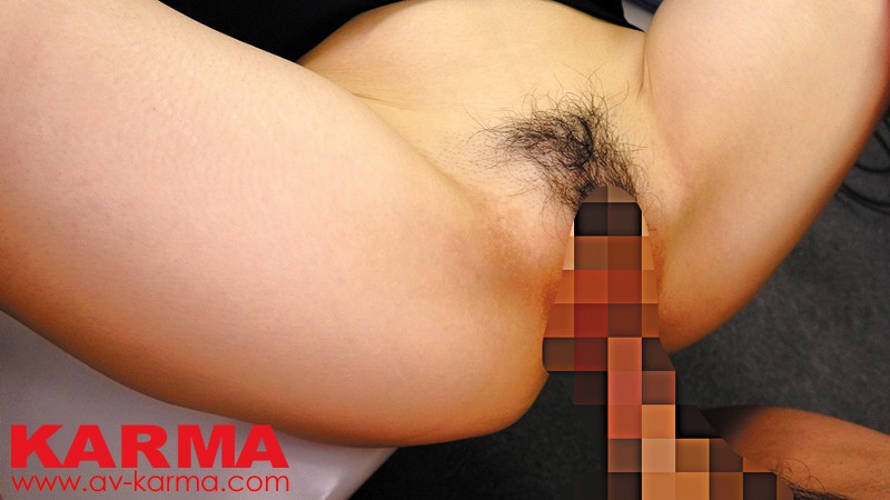 休日出勤の美人OLを狙った委託清掃員によるクロロホルム昏●レ●プ