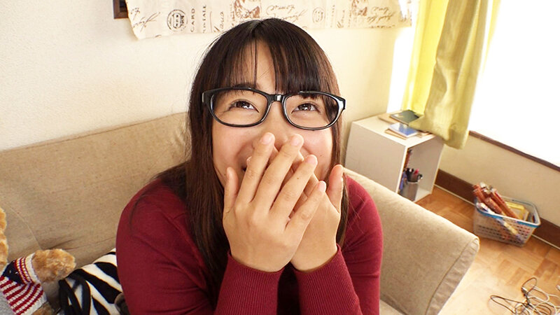 身長140cmチョイなのに、Iカップの童顔爆乳チャンとの3年間の記録 もえ(仮名) 8SEX収録 4時間ドキュメント
