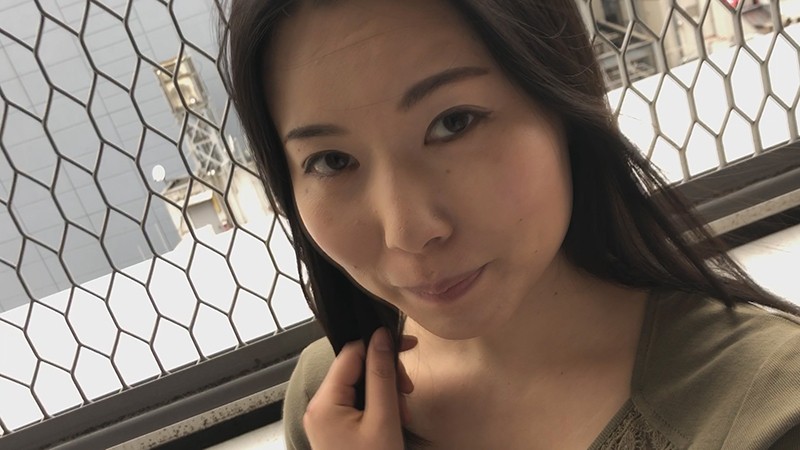 素人人妻ナンパでセンズリ鑑賞 2 見るだけでいいんです！だからちょっと僕のチ●ポ見てもらえませんか？10名