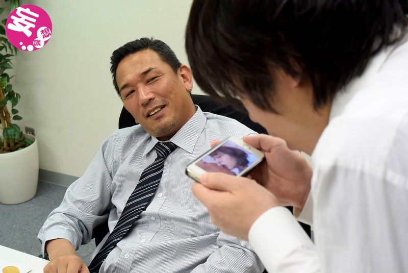 僕のねとられ話しを聞いてほしい ブラック企業でセクハラ巨根上司に寝盗られた経理妻 涼川絢音