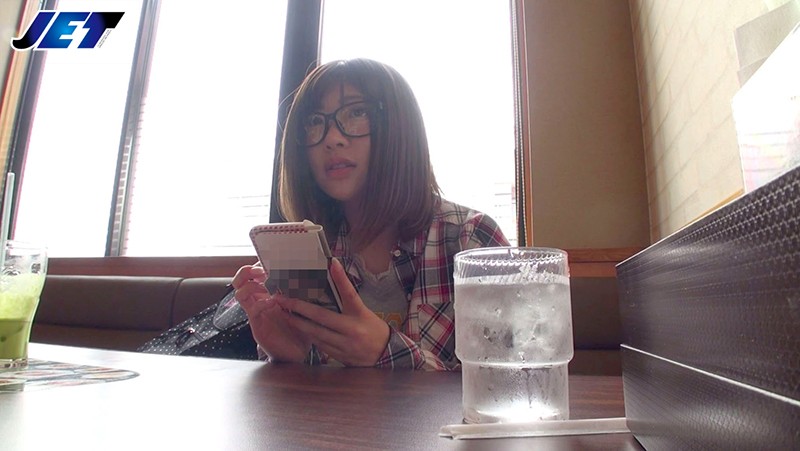 「すっ好きな武将キャラは諸●亮です…」とか言ってる地味でオクテでオタな彼女さんを、彼氏に内緒でしつこくクドいて少しずつ脱がせて最終的に大好きホールド&あへ顔ダブピーいただきました!※ついでに気持ち良すぎて「別れます宣言」も…(汗)。