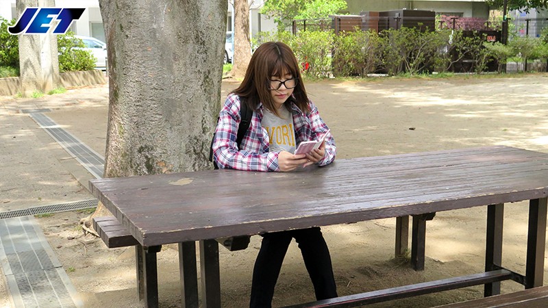 「すっ好きな武将キャラは諸●亮です…」とか言ってる地味でオクテでオタな彼女さんを、彼氏に内緒でしつこくクドいて少しずつ脱がせて最終的に大好きホールド&あへ顔ダブピーいただきました!※ついでに気持ち良すぎて「別れます宣言」も…(汗)。