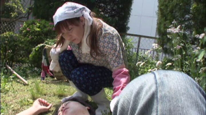 「おばちゃんだってHしたいのよ」畑仕事でアソコもお尻もムレムレ興奮してデカマラを求める農家の妻4時間