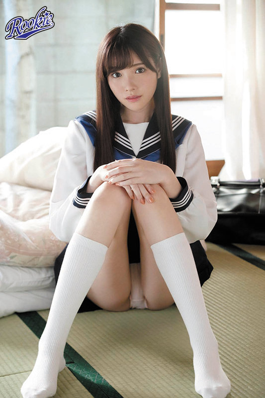 とにかく可愛い女の子のSEXが見たい! どロリ 絶対的美少女62人8時間