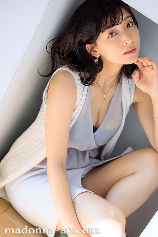 MONROE Debut 吉永塔子 40歳 アラフォーだけどいいかな?‘ワンランク’よりもっと上のモンローに革命を起こす美魔女。