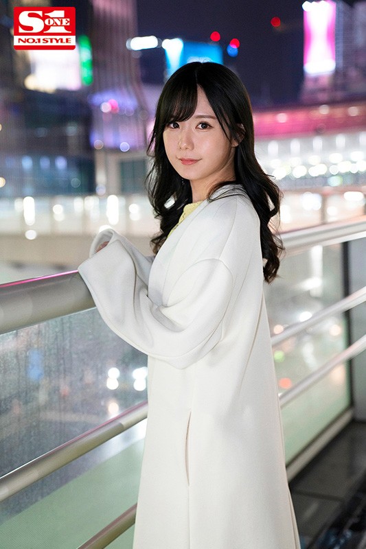 小悪魔系パパ活女子 お金の為だし彼氏一番な私が、中年オヤジに愛嬌を振りまいてSEXする一部始終。 坂道みる