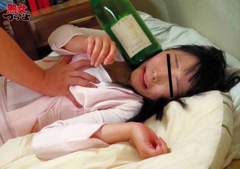 不登校や非行は親に問題が?!問題児の自宅に家庭訪問に訪れた正義感の強い熱血先生は直談判するも酔っ払った生徒の父親に強●される「いい身体してんじゃねぇかよ」「ちょっとやめてください!なにすんですか!」