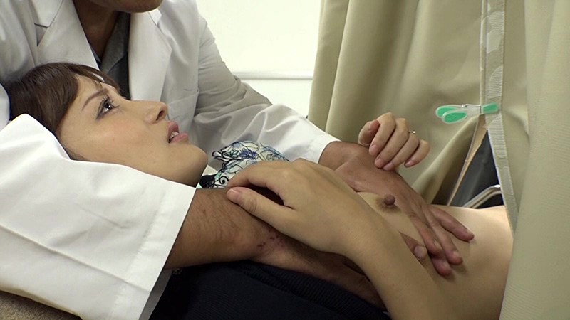 産婦人科痴●!!念願の第1子誕生っ!出産未経験の幼な妻にドスケベ産婦人科医のおじさんが、未経験と無知識なのをいいことに、カーテンで仕切られた反応のいい下半身を看護師にもバレないように治療と称して中出しまでっ!!6