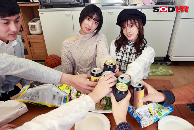 【VR】〈常に耳元でささやいてくれる‘中出し誘惑ささやき’〉飲みサー仲間に誘われてきた、僕の元カノ2人…酔った勢いでこっそり僕を誘惑してくる!?密着からのトロけるようなささやき&耳舐めで僕の聴覚を常に刺激してくる2人今カノにバレるかもしれないギリギリな状況…