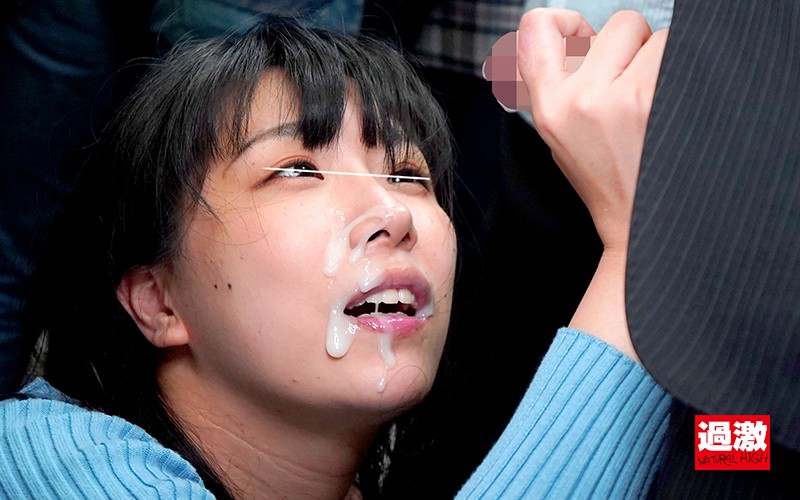 唾液ダラダラ接吻痴● 清楚に見えて濃厚な密着ベロキスでオヤジを虜にする痴女子大生