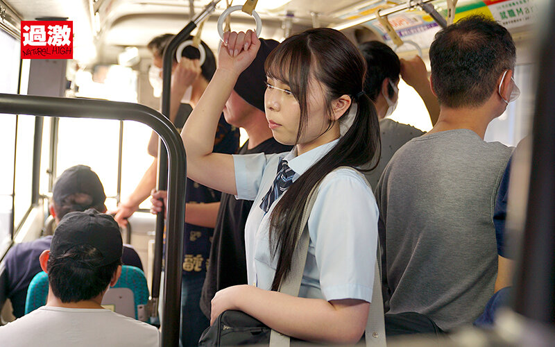 2穴中出し集団痴●バス5 女子○生限定SP