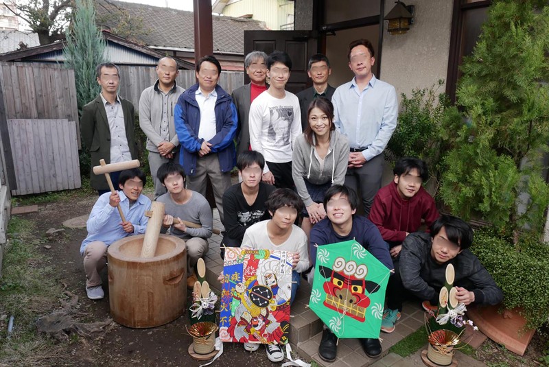 炊事・洗濯・性欲処理 息子&親戚15人と連続セックス朝生活 新年明けましておめでとう近親相姦 今日子(43)