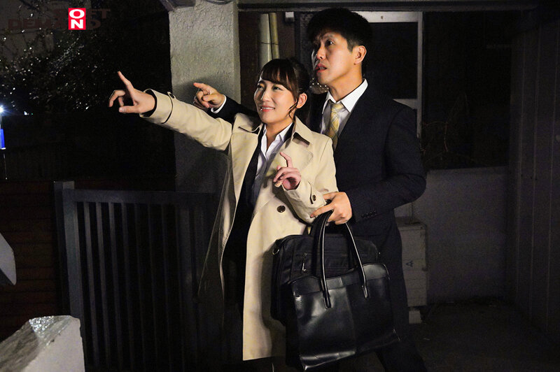 「終電ないならうちのシェアハウスに泊まりなよ」会社先輩のシェアハウスで始発を待つことにしたけど住んでいる人たちは、ノーパンノーブラ部屋着の無防備な格好!思わず勃起したら朝まで精子を搾り取られた。