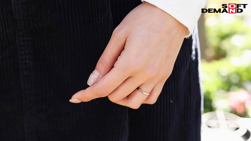 身長171cm グラビア活動もこなす奇跡の八頭身美人妻 白河花清 41歳 第3章 虐められるほどに感じる超ドMな性癖 初めての拘束、イラマ、乱交 ず~っとイキっぱなし潮吹き大絶頂