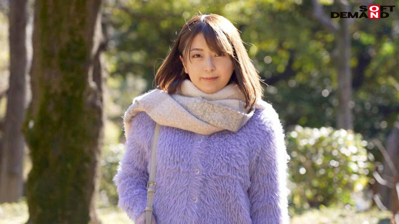 銀座デパ地下の和菓子屋さんで働く優しそうな奥さんの本性は‘発情牝妻’ 小橋由希 35歳 AV DEBUT