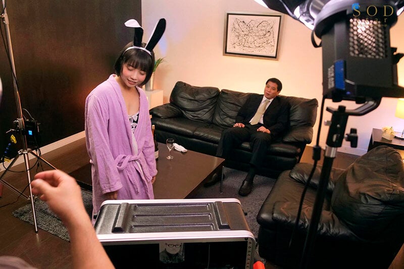 媚薬×激ピストン 頭がおかしくなるまでイカされてお漏らし噴射!キメセク大絶頂!! 戸田真琴