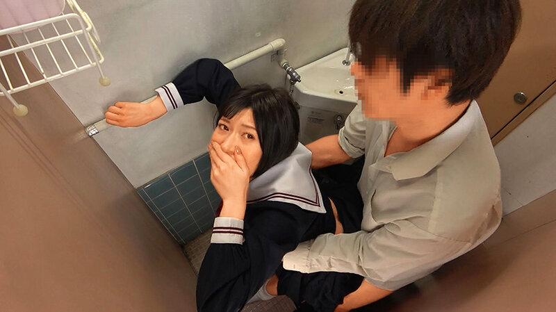 女子○生 トイレSEX盗撮 5