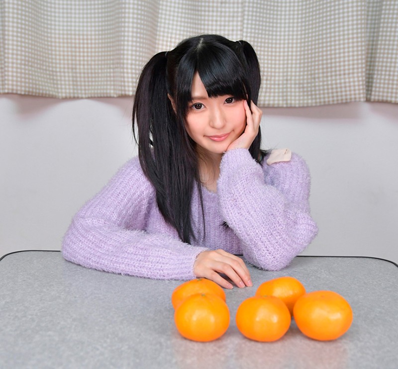 【VR】コタツ団欒 家族サービスしてたら、妹が可愛すぎて我慢できずにイチャつき 生中出しSEX 藤波さとり【リアル映像】