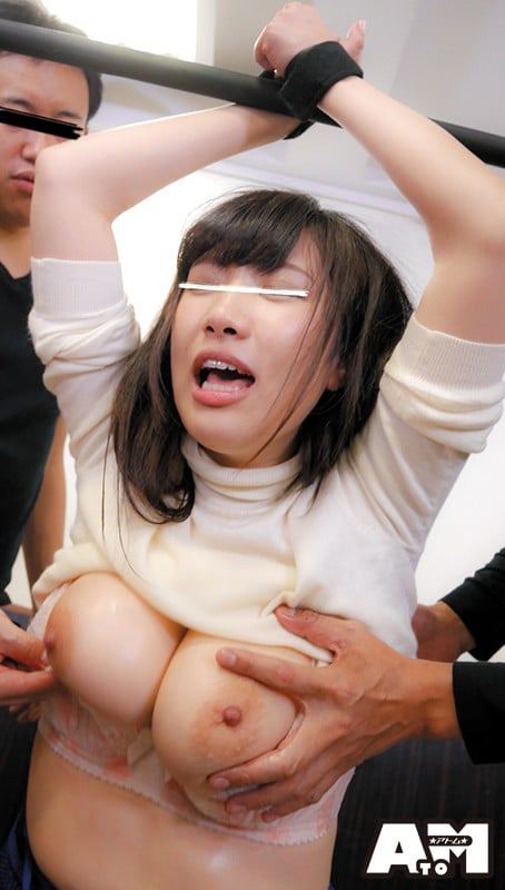 パンチラ&ポロリ連発!素人限定!拘束声出し我慢ゲーム