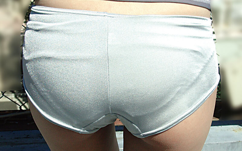 素人ドッキリ企画 弟の友人と出会って即口説かれるハプニング!自分の姉をイケメン友人と2人きりにしたら…、夫を裏切ってチ●ポを咥えてしまう!?4時間