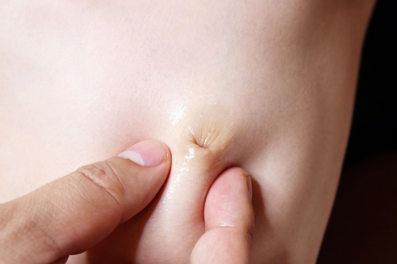 陥没乳首ガリマッチョ 花咲はな