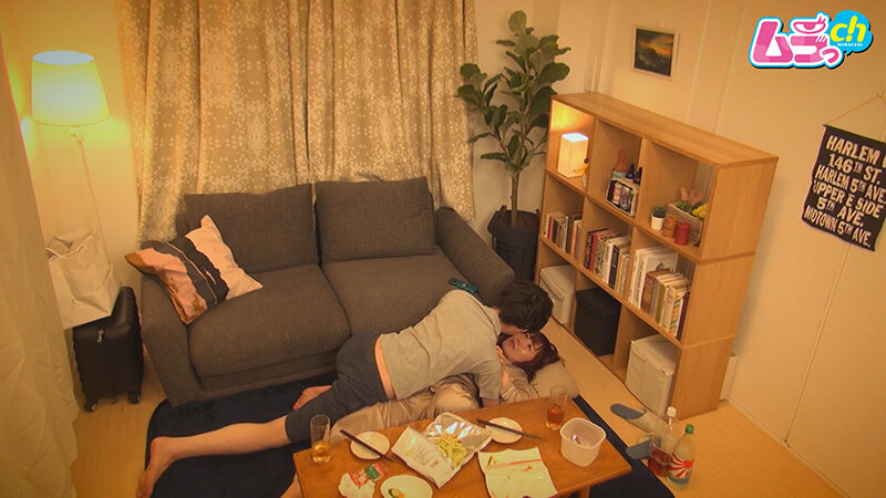 ニンゲン観察 久々の地元へ帰省、無防備なまでに欲求不満な兄嫁に念願の生チ○ポをねじ込む悪~い義弟