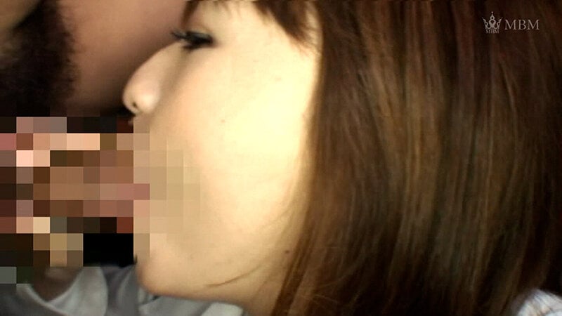 休憩時間中のOLさんに旅行券を餌にセクシー下着見せをお願い！制服姿で乱れまくる実はエロい快楽堕ち生嵌めSEX！