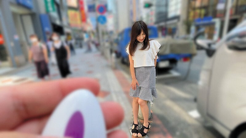 人生初の羞恥プレイでまさかのエロスイッチオン!素人美少女とリモコンバイブお散歩人ごみの中ビクビク震えてイキまくってしまう女子たち!ありささんみくさん