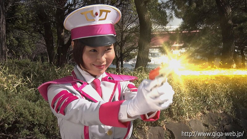 磁力戦隊マグナレンジャー マグナピンク ~裏切りの女司令官~