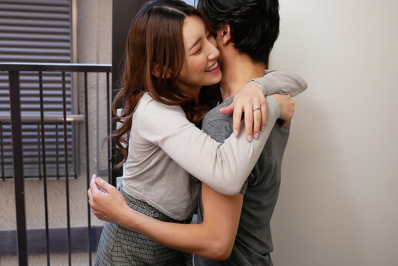 隣の美人妻 泥●し部屋を間違え「ただいま～！」 森沢かな