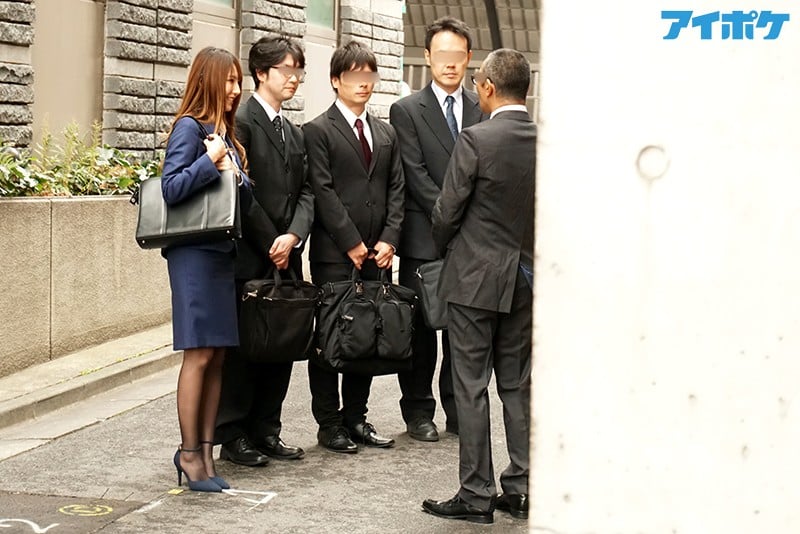 出張先相部屋NTR 絶倫の部下に一晩中何度も中出しされた女上司 天海つばさ