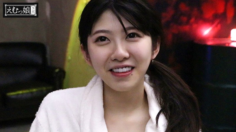 カミングアウト 本当の私を見てください。 デビュー1周年！エッチ経験極少の原石王道美少女！衝撃崩壊！！！AV女優有坂深雪の性癖告白ドキュメント