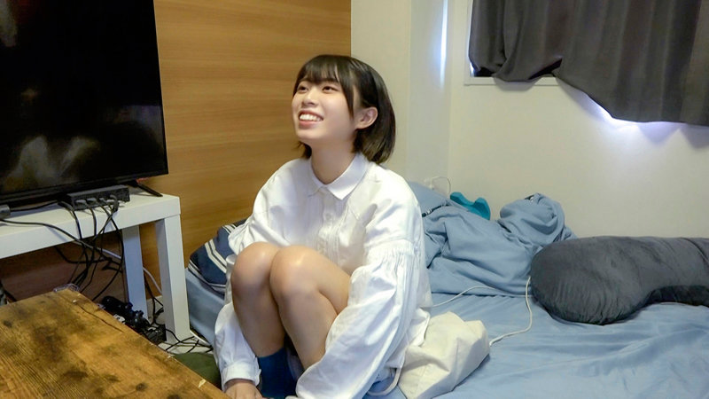 1K中出し部屋呑みドキュメント 汗だく本気せっくちゅするロ●界の新星 佐野なつちゃん