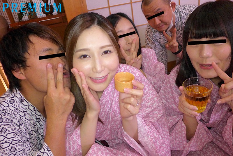 社員旅行NTR ~美人妻を狙う同僚との浮気中出し映像~