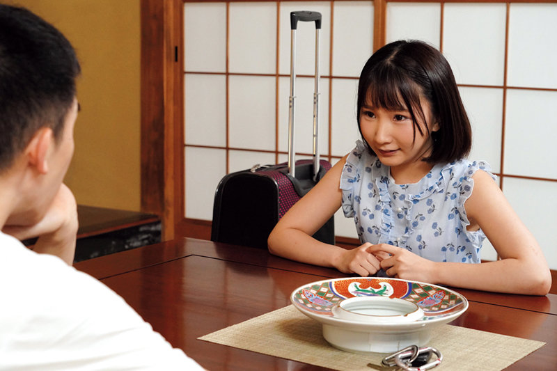 パイパン田舎美少女～姪っ子を待ち伏せる叔父～ちびっ子かな143cm 由良かな