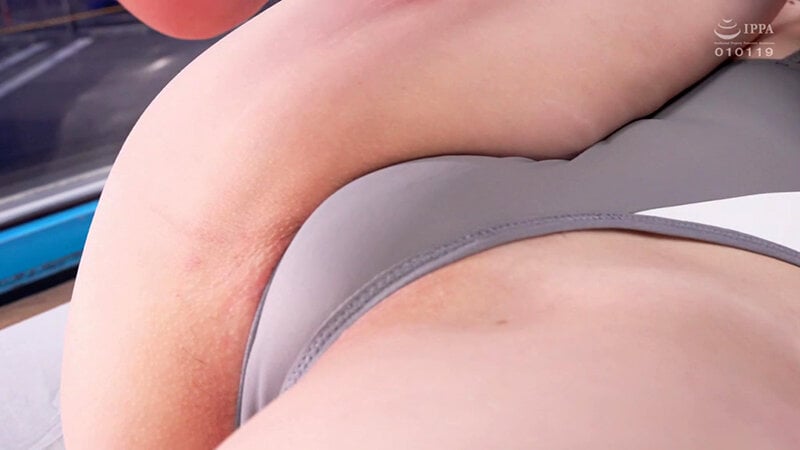 水泳部女子体育大生限定!競泳水着と美肌の隙間でチン★コキさせてもらえませんか?デカチンでオマ〇コの際ギリギリを刺激されいつの間にか火照った身体は自分から生挿入までおねだりしてしまうのか?撮って出しマジックミラー号~せなちゃん編~