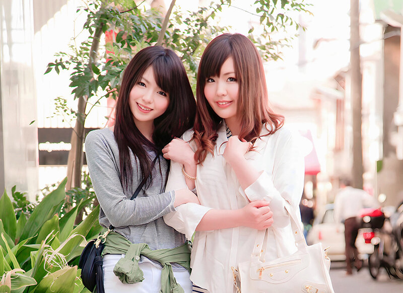 姉妹羞恥イカセ!「お姉ちゃんと妹どっちが可愛いかな?」とライバル心を煽ってエッチへ持ち込む!ダブル膣キュン鬼イキ!! 12組