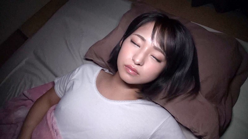 媚薬入り睡眠薬で昏●状態の美少女たちに夜●い中出し!!8人8中出しVol.3