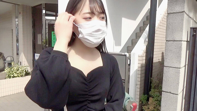 【ハメ撮り流出】パイパンお嬢様の筋マンが締まり良過ぎて即(生中)発射してしまった件。