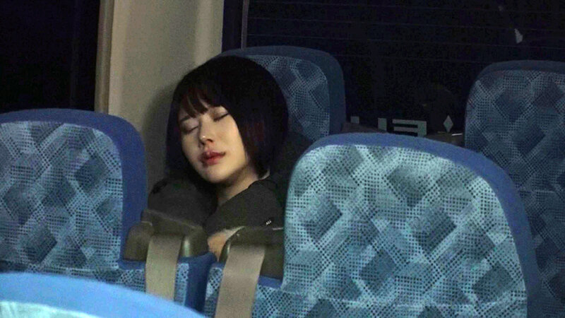 夜行バス内でバレないようにヤル5名#03