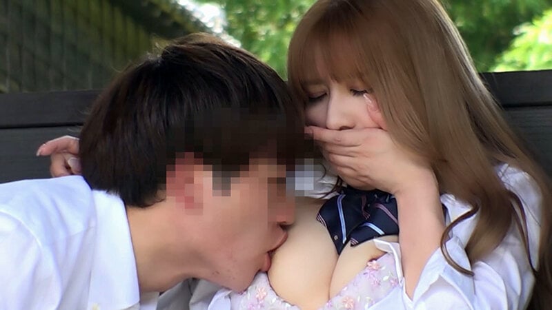 実録!公園内はラブホテル!?カップルたちの野外セックス隠し撮り