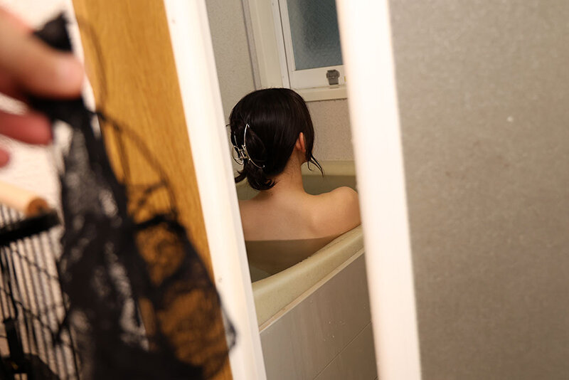 【VR】8K!サイレントVR ~これが僕と妻の姉の秘密~ 森沢かな