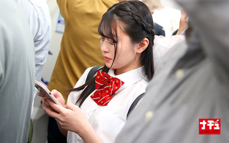 生中集団9 小柄リボン女子