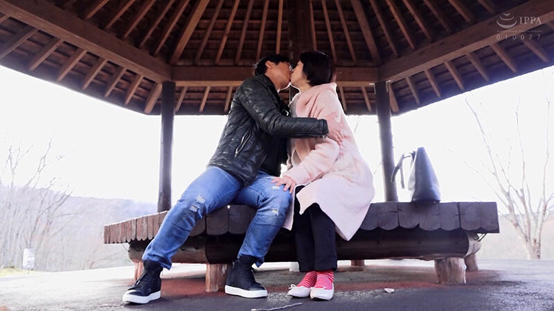 熟女の禁断のエロス!理性と快楽の狭間で揺れ墜ちる熟女!